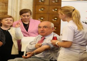 ÇİÇEK KAN VERDİ, HUKUK ÇAĞRISI YAPTI